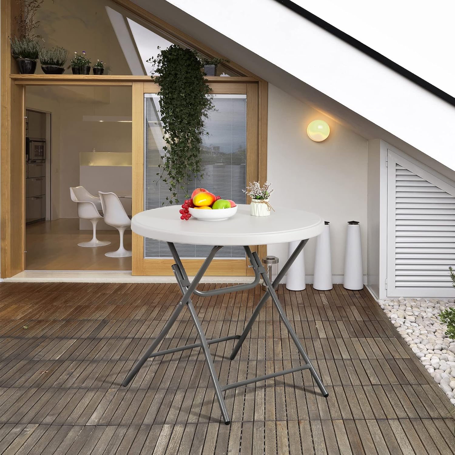 32" Cocktail Table